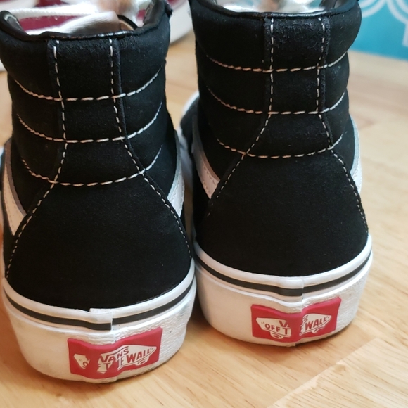 Van's kids - Picture 5 of 10